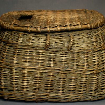 Yakima Style English Grapevine Fishing Creel