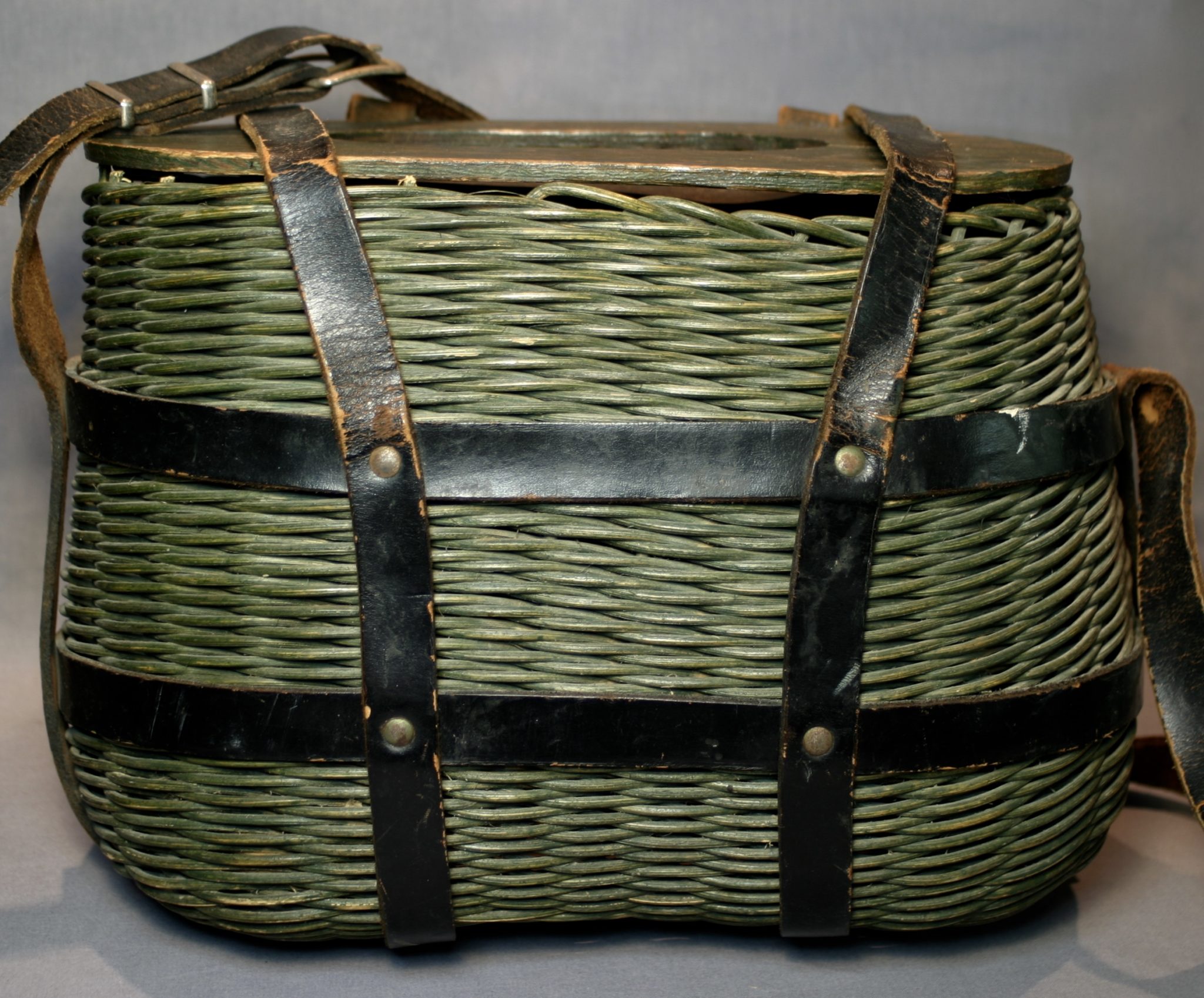 Single Rod Whole Wicker Green Fishing Creel w/Leather Harness & Wooden Top  & Base - Lava Creek Trading Company