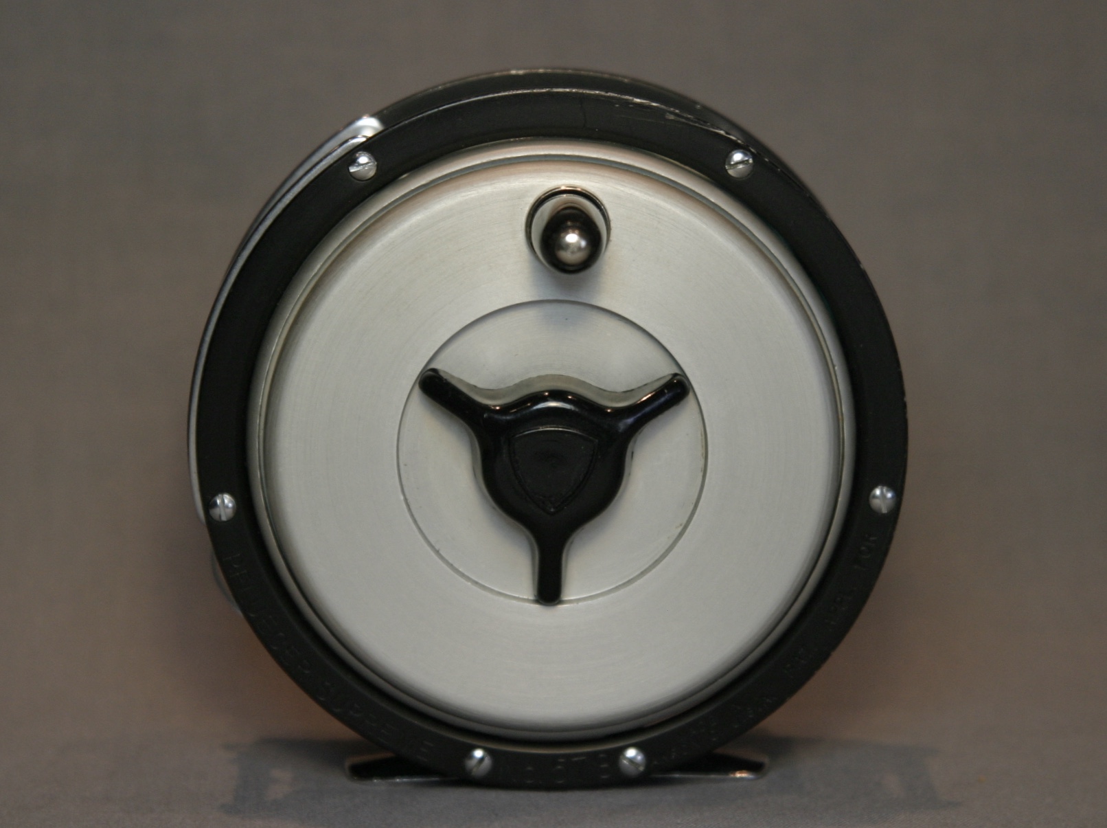 Pflueger Supreme No.578 Fly Fishing Reel W/Case - Image 3