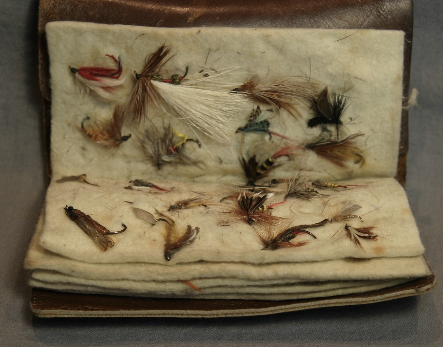 Oregon Saddlemaker Line Flies Fly Wallet - Image 6