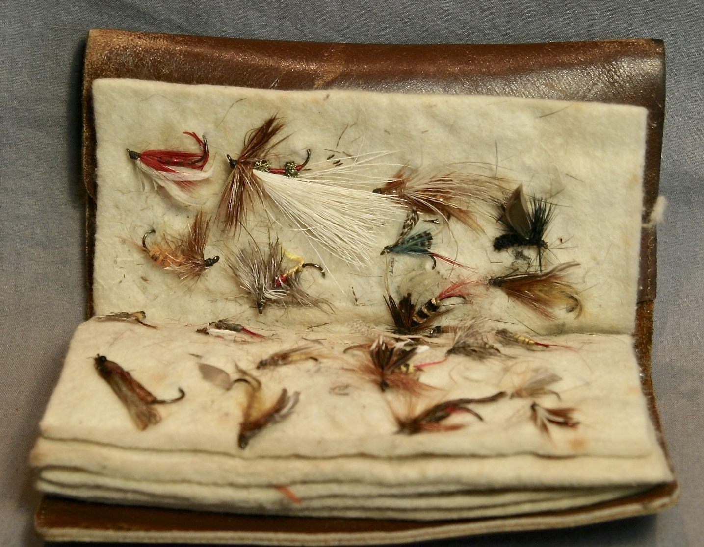 Oregon Saddlemaker Line Flies Fly Wallet - Image 7