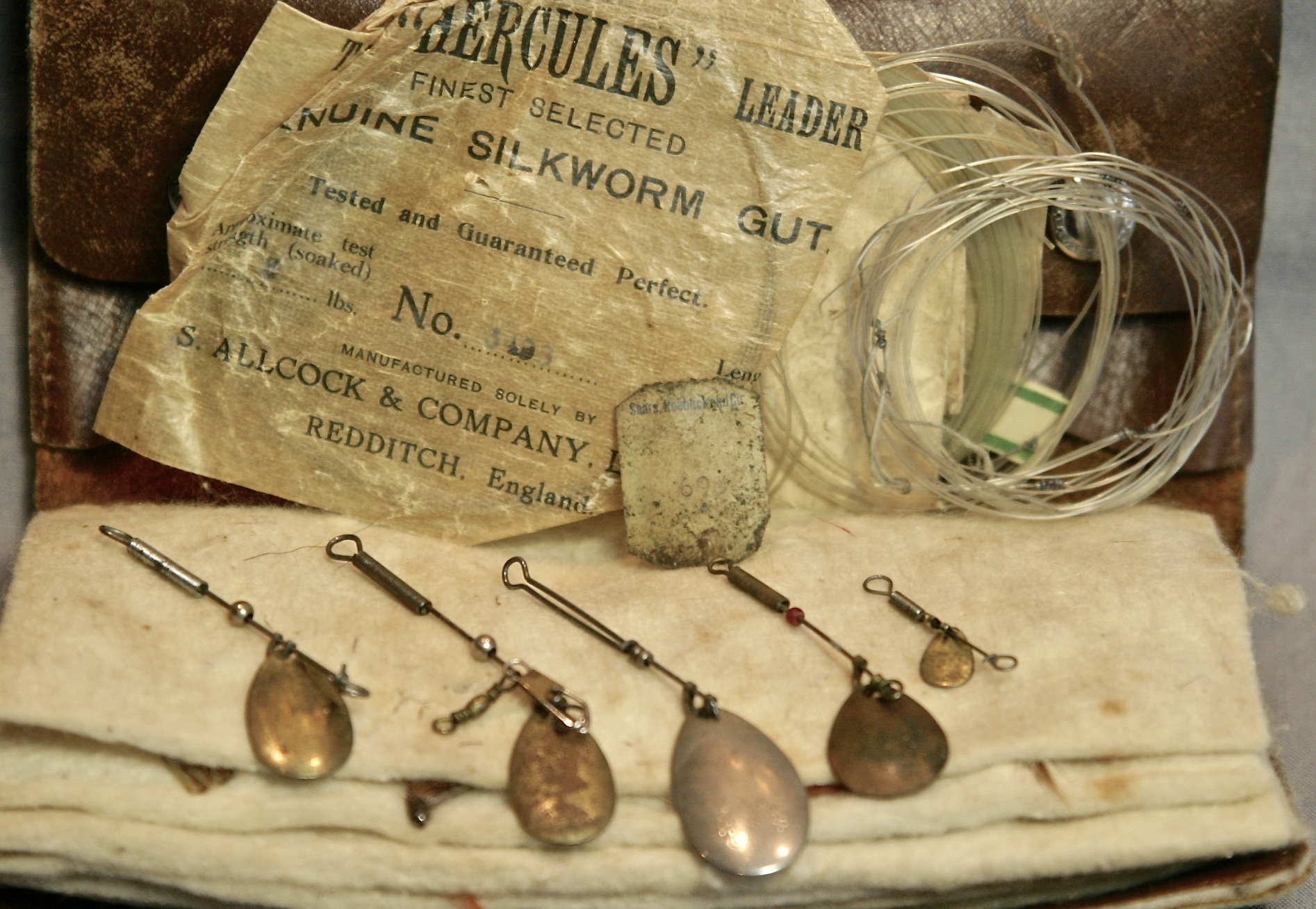 Oregon Saddlemaker Line Flies Fly Wallet - Image 13