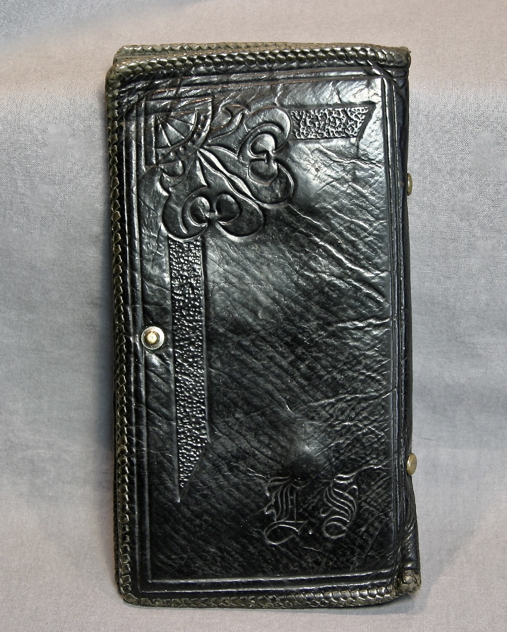 Embossed Fisherman Fly Fishing Wallet - Image 2