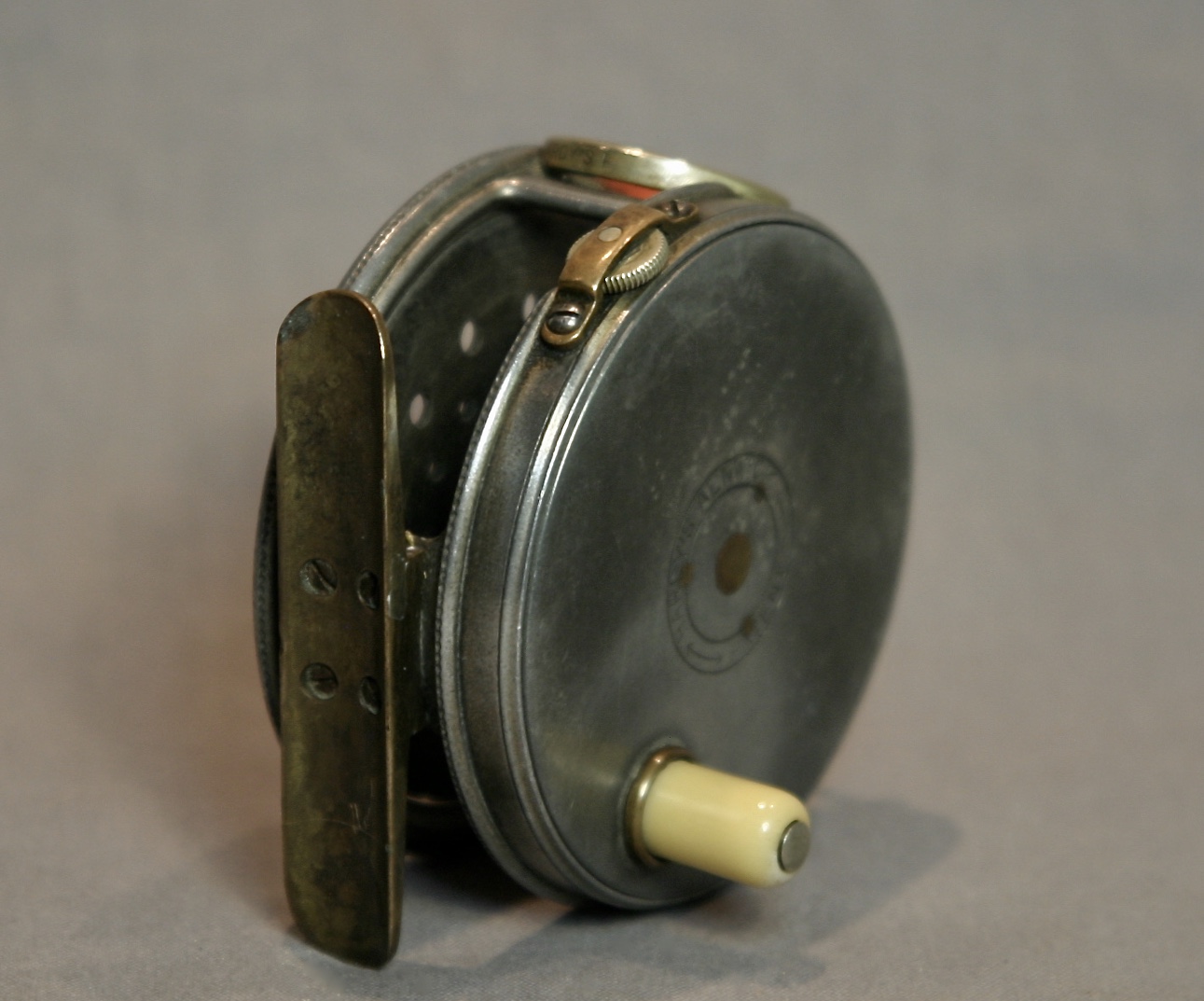 Hardy's Perfect 2 5/8" Fly Fishing Reel - Image 2