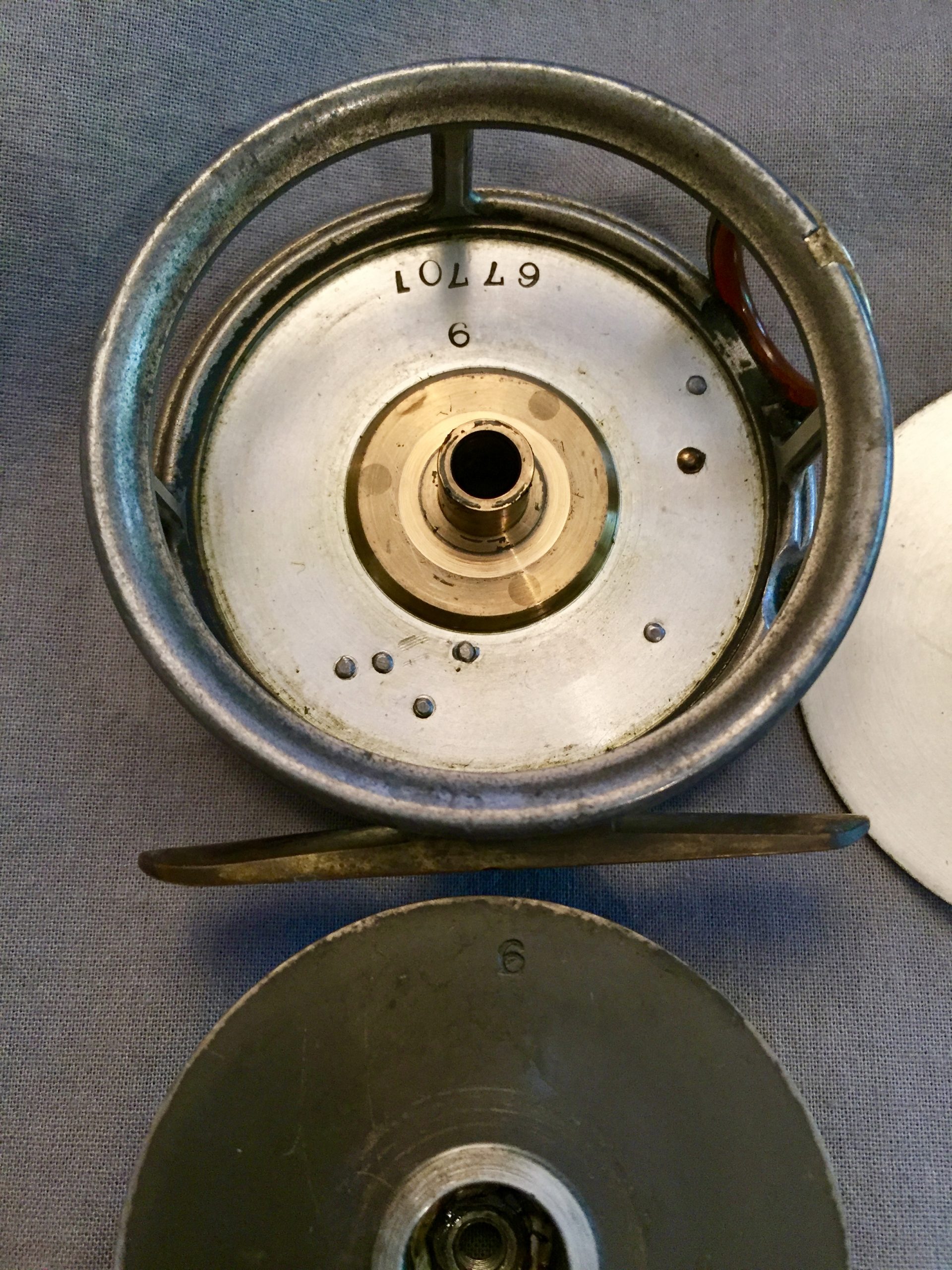 Hardy's Perfect 2 5/8" Fly Fishing Reel - Image 9