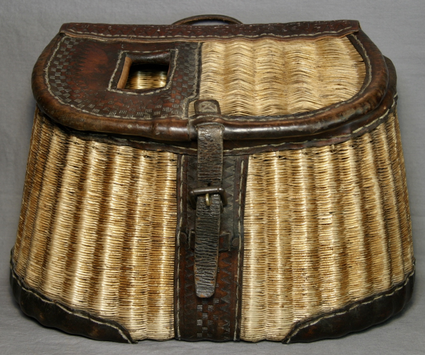 Clark #5 Oregon Saddlemakers Fishing Creel