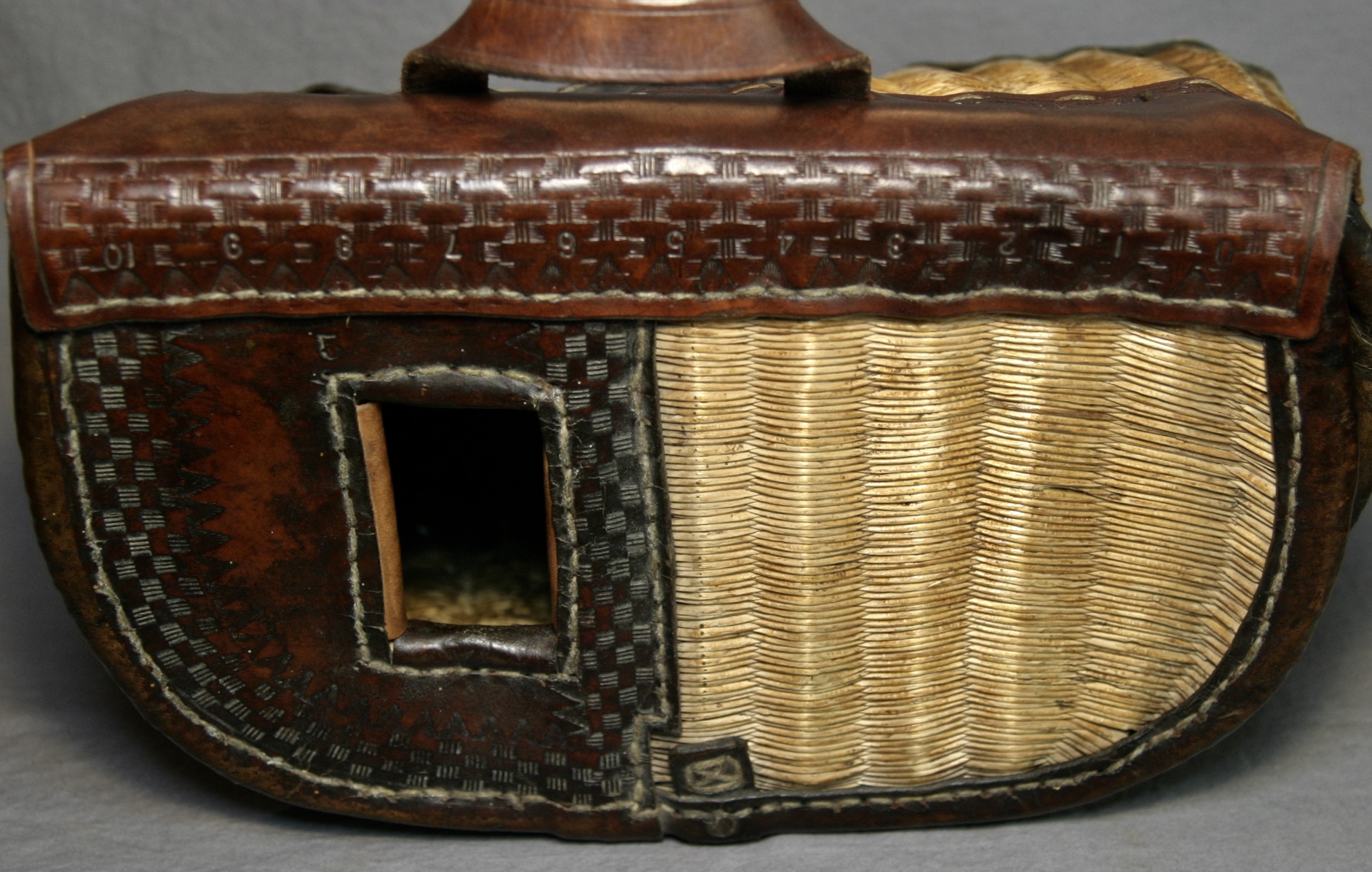 Clark #5 Oregon Saddlemakers Fishing Creel - Image 5